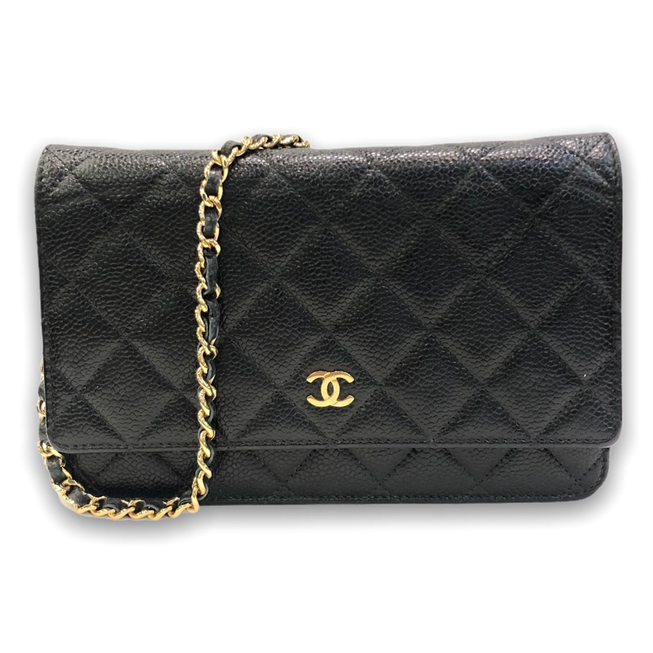 Used!I in good condition Chanel wallet on chain 7.5” black caviar with gold hardware Holo 22