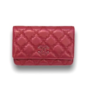 Used!in good condition Chanel Wallet on chain red lambskin with silver hardware Holo 17